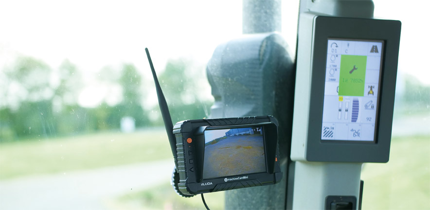 Une caméra mobile autonome pour le travail au champ tout au long des saisons ?
