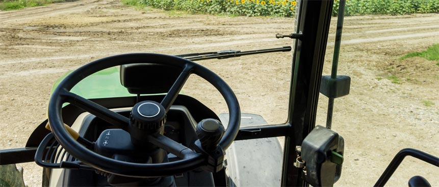 Remettez votre cabine de tracteur à neuf avec les accessoires indispensables ! Remettez votre cabine de tracteur à neuf avec les accessoires indispensables !